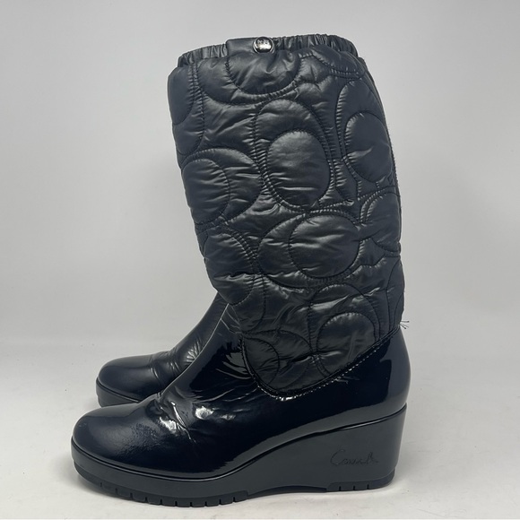 Coach Cantina Quilted Puffer Wedge Boots Womens 9 B Black Patent Signature C - Picture 2 of 13